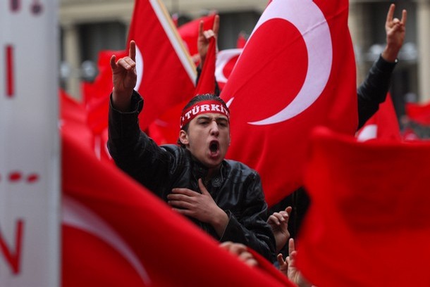 Χαμηλούς τόνους κρατά ο στρατός στην Τουρκία