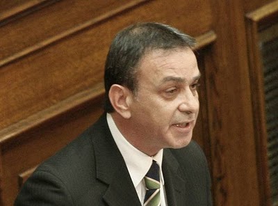 «Κάποιοι προσπαθούν να πάρουν θέση σε ενδεχόμενες πολιτικές εξελίξεις»