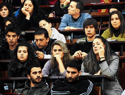 «Στον αέρα» 2.000 πρωτοετείς φοιτητές