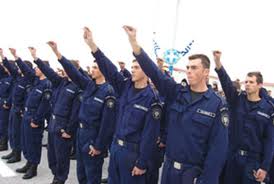 Απόφοιτοι λυκείου οι απόφοιτοι της Σχολής Αστυφυλάκων