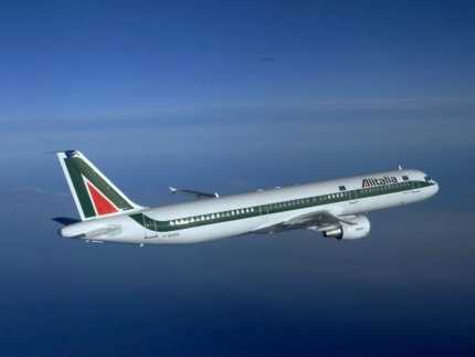 Νέες περικοπές εξετάζει η Alitalia