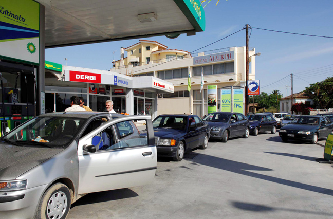 Παραμένουν κλειστά τα βενζινάδικα στη Σάμο
