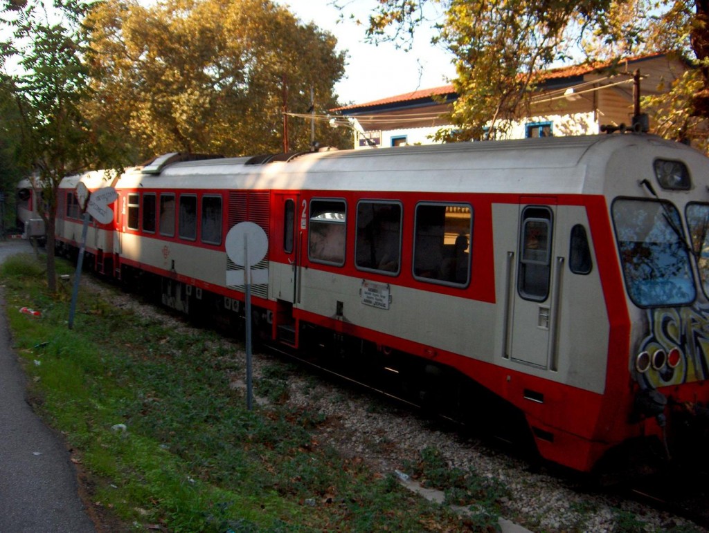 Σύγκρουση εμπορικής αμαξοστοιχίας με ΙΧ