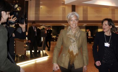Αποφασισμένοι να υπερασπιστούν το ευρώ οι Ευρωπαίοι