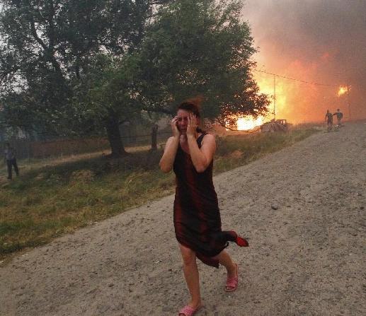 Μαίνεται η φωτιά στην Κάρυστο