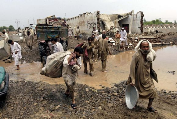 Στα 2,5 εκατ. ο αριθμός των πληγέντων στο Πακιστάν