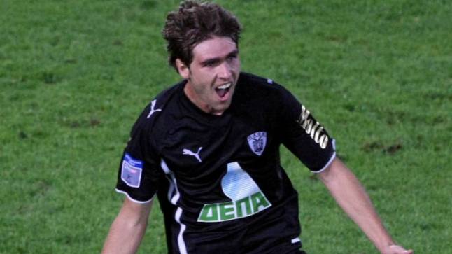 Στα «κυανόλευκα» ο Αραμπατζής