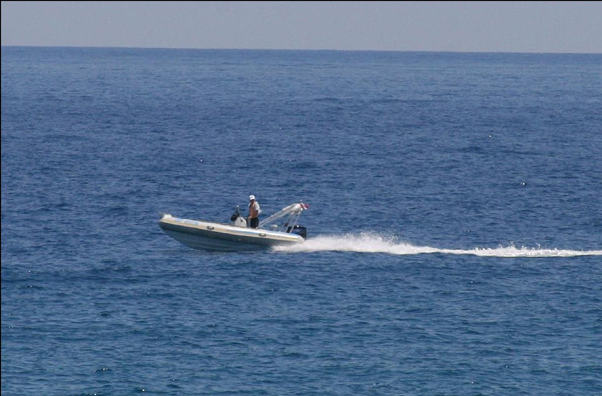 Σκάφος χτύπησε έγκυο τουρίστρια