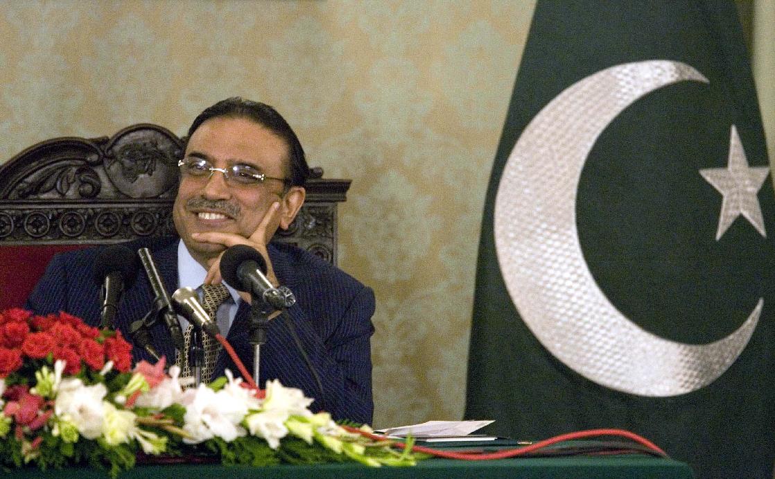Πίσω στο Πακιστάν ο πρόεδρος της χώρας