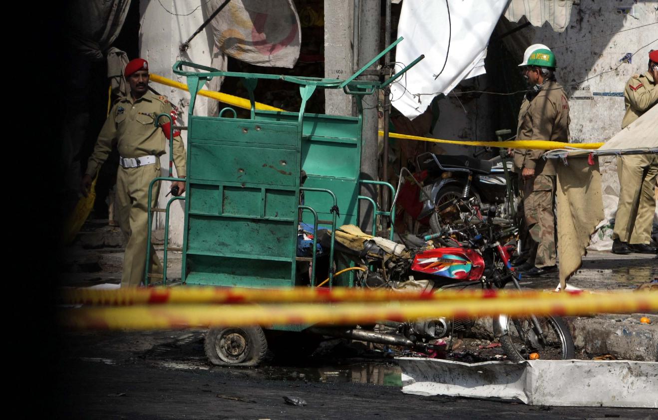Ολονύχτιες ταραχές με 34 νεκρούς στο Καράτσι