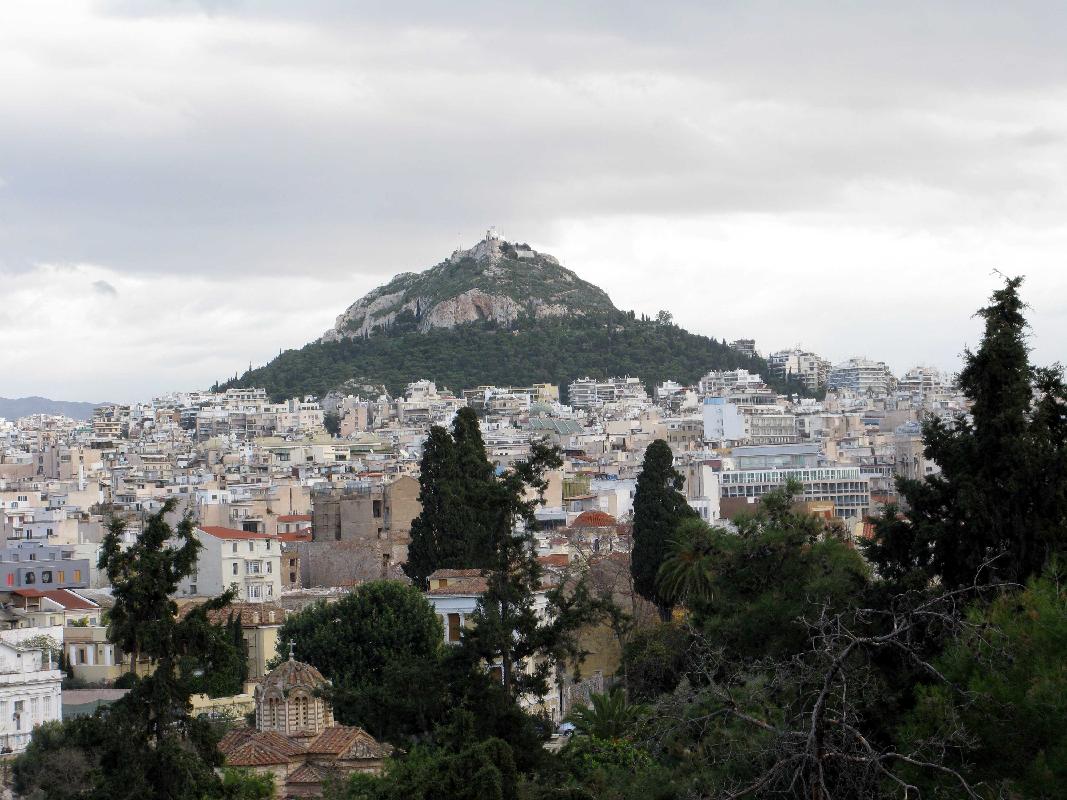 Δύο μικροεστίες φωτιάς στο Λυκαβηττό