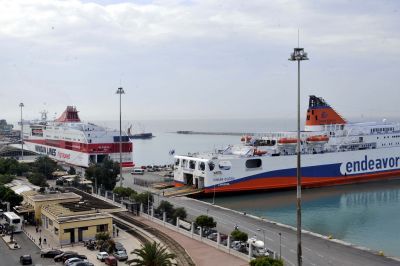 Έβαλε τους παράνομους μετανάστες στο ψυγείο του φορτηγού