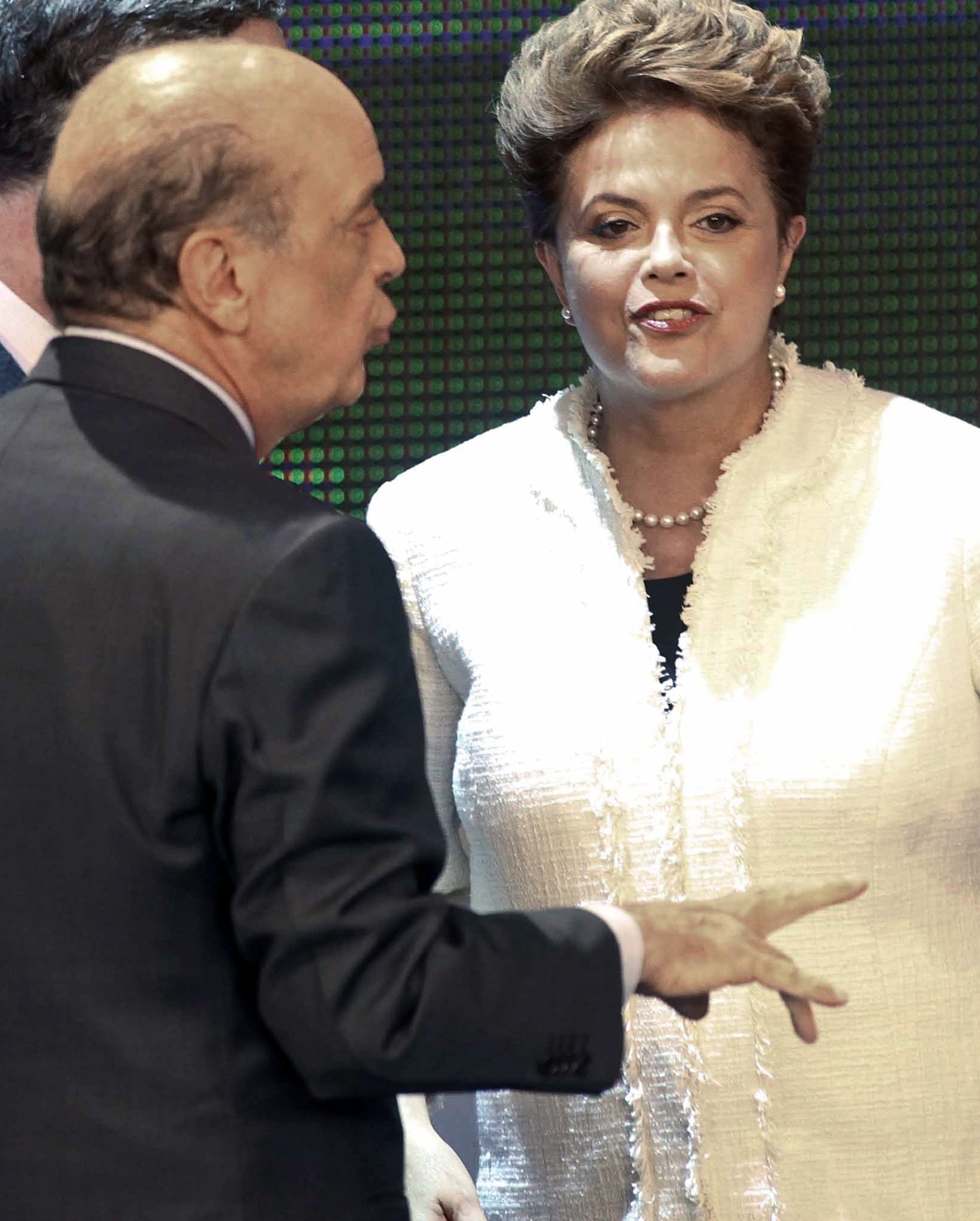 «Μαλλιά-κουβάρια» οι προεδρικοί υποψήφιοι στη Βραζιλία