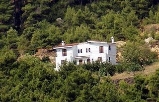 Πέρασε στα&#8230; ψιλά νέο χαράτσι στα αυθαίρετα