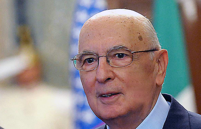 Η οικονομική κρίση… ματαιώνει τη γιορτή της Δημοκρατίας