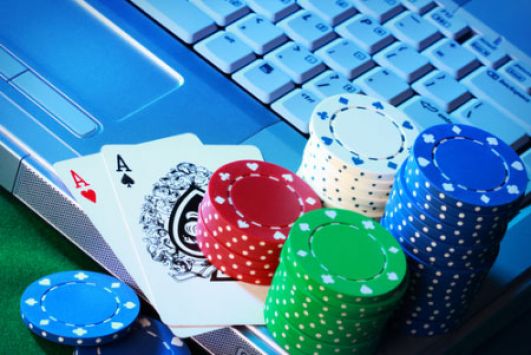 Δεν απαγορεύεται το online πόκερ στις ΗΠΑ