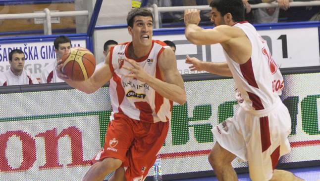 «Ερυθρόλευκος» ο Κέσελι