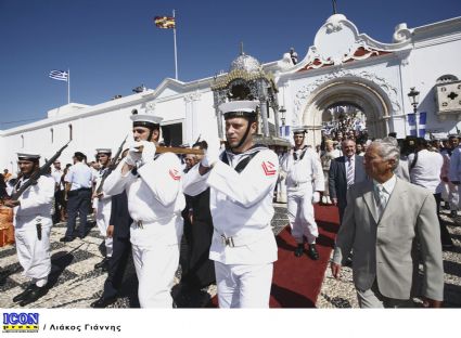 Τι θα κάνει η πολιτική ηγεσία το δεκαπενταύγουστο