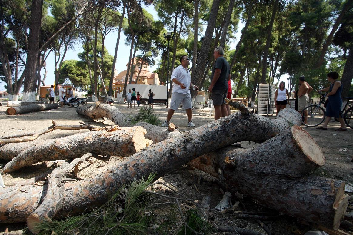 Σε κρίσιμη κατάσταση η 14χρονη από το Κιάτο