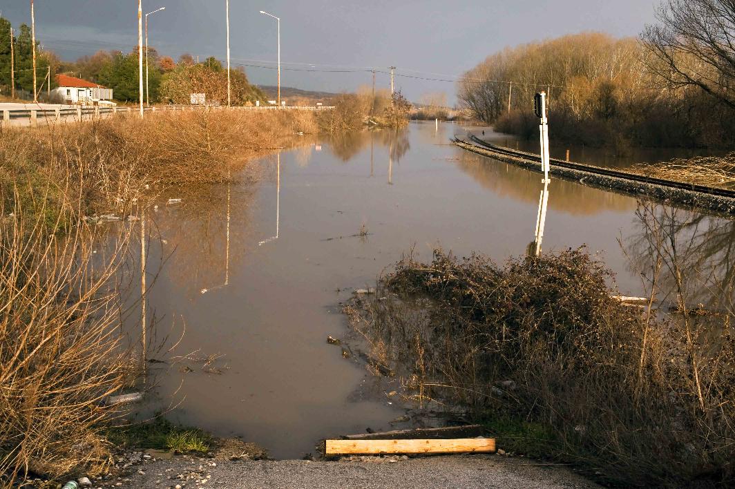 Καθυστερούν τα έργα για τα αναχώματα στον Έβρο