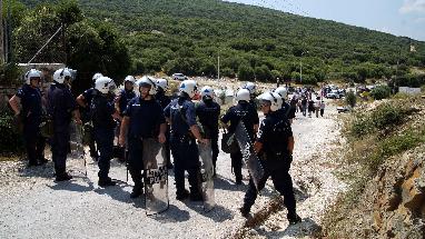 Σφίγγουν το ζωνάρι σε αστυνομία και πυροσβεστική