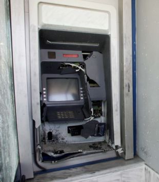 Πυρπόλησαν ATM στη Νέα Ιωνία