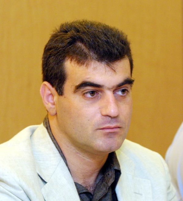 Στην κρατική τηλεόραση ο Βαξεβάνης;