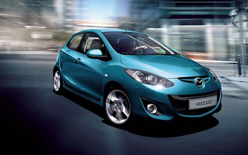 Το Mazda 2 στο Παρίσι