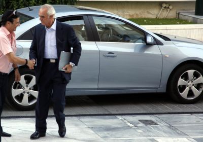 «Πρέπει να βρείτε ποιοι τα πήραν από τη Siemens»