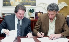 Αναβλήθηκε η αυριανή συνάντηση Μίχα – Φασούλα