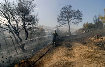 Υπό έλεγχο δύο φωτιές στην Αχαΐα