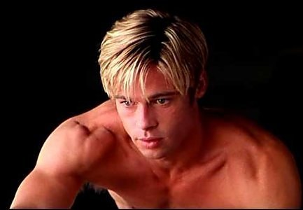 Μπορείτε να κάνετε ό, τι θέλετε με τα 30 εκατοστά του&#8230; Brad Pitt!