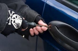 Διέρρηξαν 111  Ι.Χ. σε τρεις μήνες!