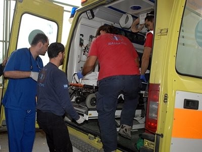 Αστυνομικός στο Βόλο παρέσυρε και εγκατέλειψε ηλικιωμένη