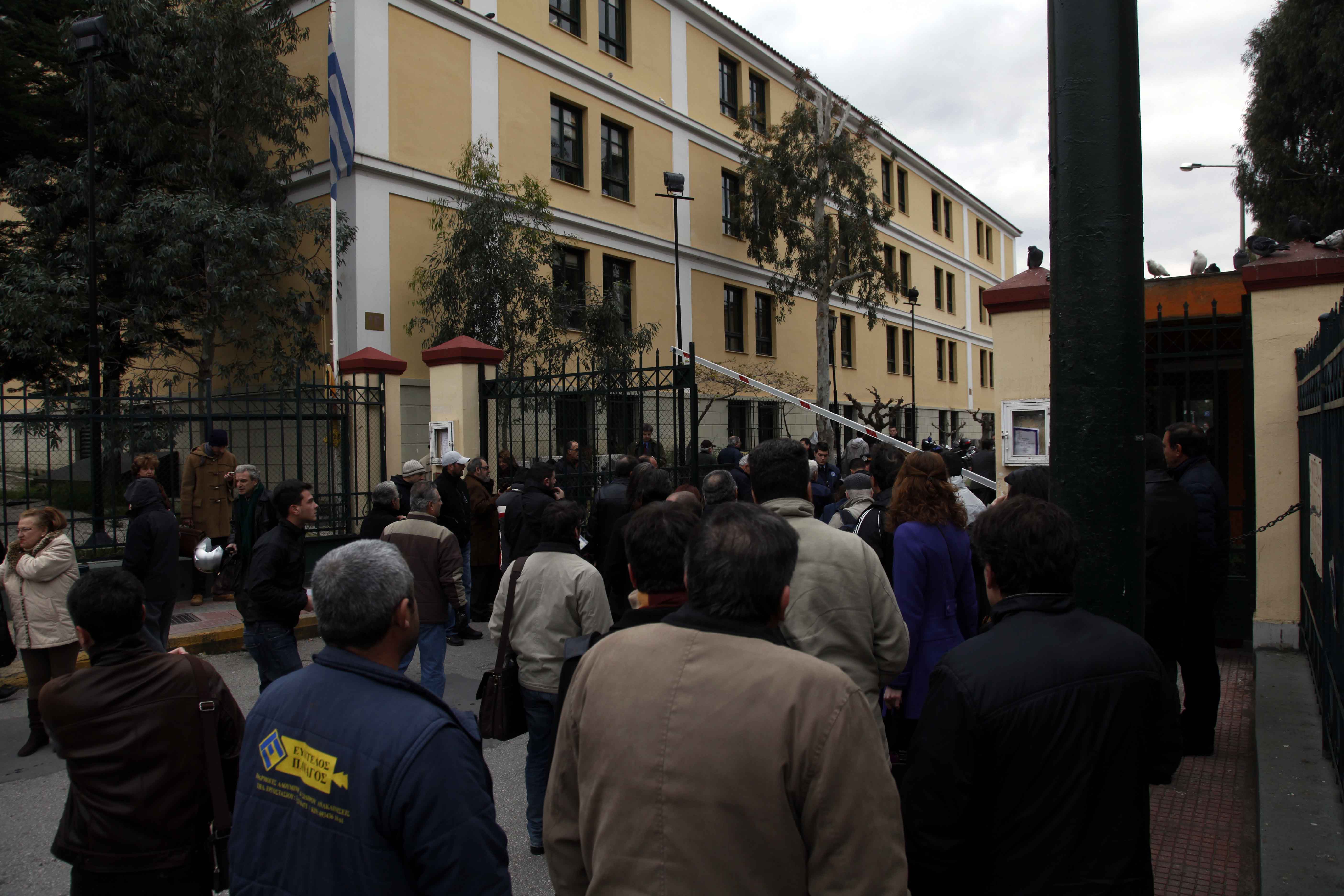 Τηλεφώνημα για δέματα-βόμβες στα δικαστήρια της Ευελπίδων