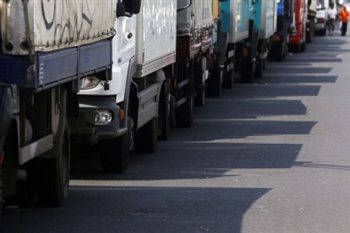 Καταγγέλλουν επιθέσεις σε βουλγαρικά φορτηγά
