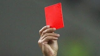 «Κόκκινη κάρτα» στον διαιτητή που έκανε επίτηδες τάκλιν σε ποδοσφαιριστή