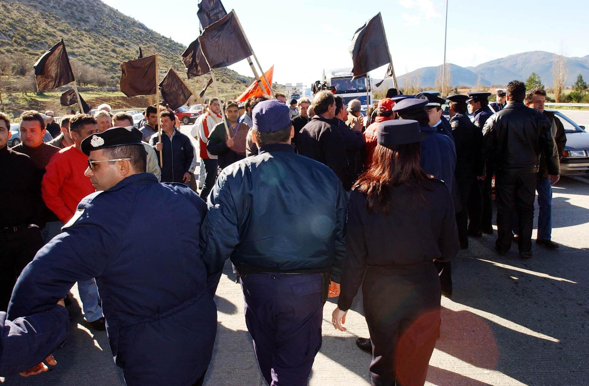 Ζητούν υψηλότερες τιμές για τα προϊόντα τους