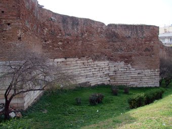 Στο ΕΣΠΑ η ανάδειξη των Τειχών της Θεσσαλονίκης