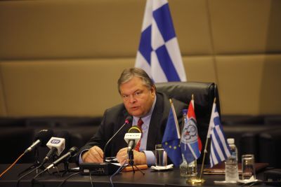 Προσλαμβάνονται σύμβουλοι για την πώληση των αμυντικών βιομηχανιών