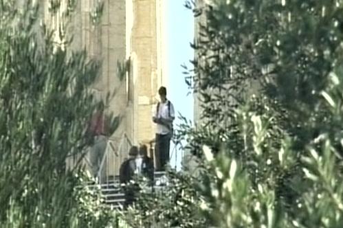Τουρίστες στην Ακρόπολη από την… κλειδαρότρυπα