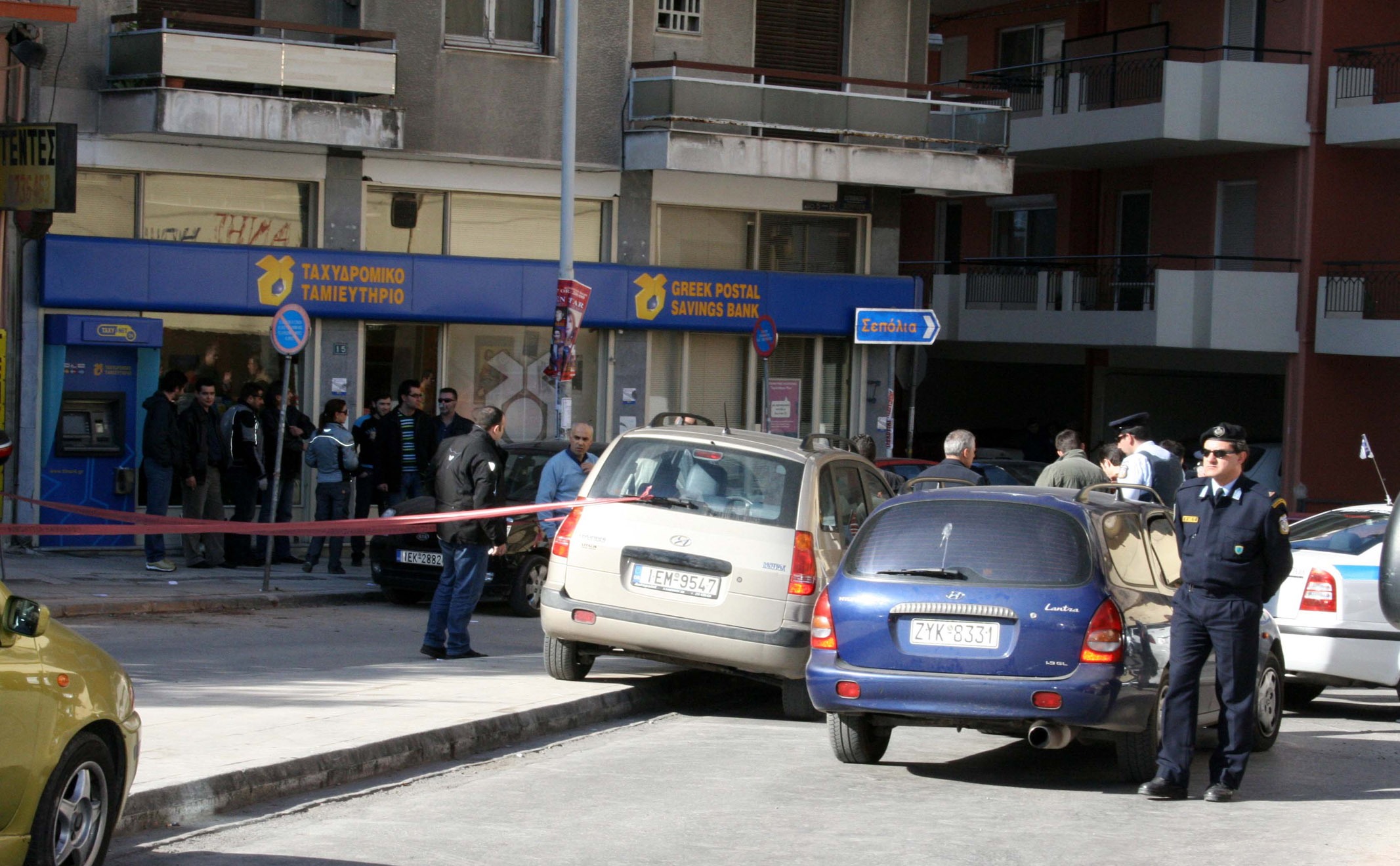 Ληστεία με&#8230; Καλάσνικοφ στην Τεγέα