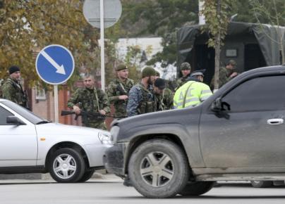 Τουλάχιστον δύο νεκροί και κατάληψη στο Κοινοβούλιο της Τσετσενίας