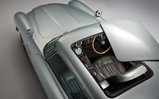Δημοπρατείται σήμερα η Aston Martin του James Bond