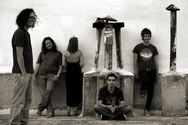 Οι Rosebleed live…