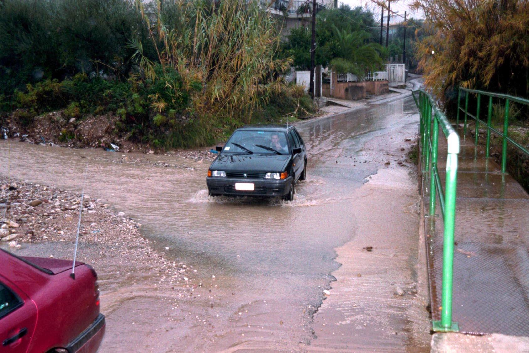 Νεκρή 59χρονη που παρασύρθηκε από χείμαρρο στην Εύβοια