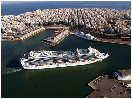 Πάνω από 710 κρουαζιερόπλοια το 2013 στον Πειραιά