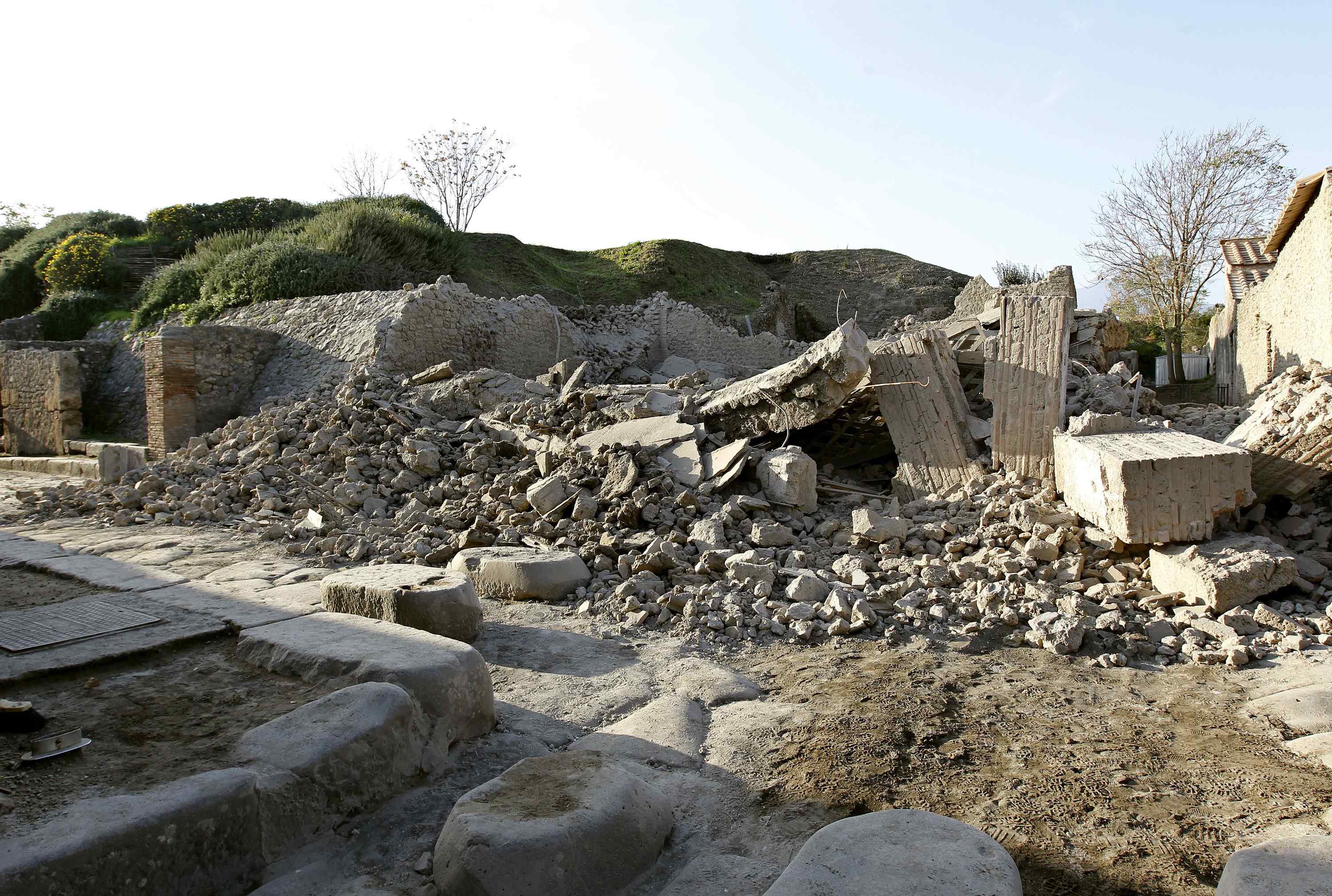 Κατέρρευσε κτίριο στην αρχαία Πομπηία