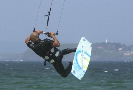 Σκοτώθηκε ενώ έκανε kitesurf
