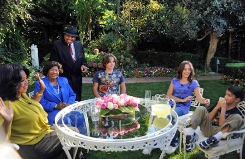 Σύσσωμη η οικογένεια Jackson μιλάει στην Oprah